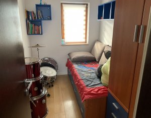 Maison 4 chambres à vendre dans Floresti