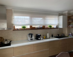 Maison 4 chambres à vendre dans Floresti