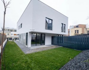Maison 6 chambres à vendre dans Cluj-napoca, zone Andrei Muresanu
