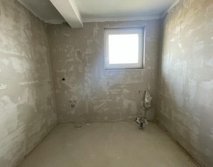 Maison 4 chambres à vendre dans Jucu De Sus