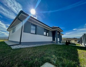 Maison 4 chambres à vendre dans Jucu De Sus