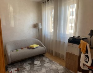Maison 4 chambres à vendre dans Cluj-napoca, zone Buna Ziua