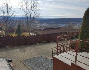 Maison 4 chambres à vendre dans Cluj-napoca, zone Dambul Rotund