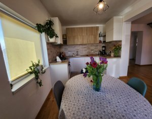 Maison 4 chambres à vendre dans Cluj-napoca, zone Dambul Rotund