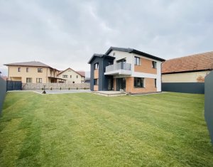 Maison 4 chambres à vendre dans Gilau