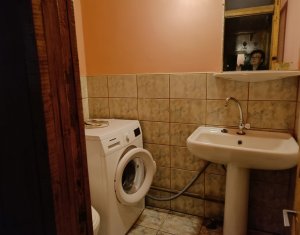 Appartement 3 chambres à vendre dans Cluj-napoca, zone Intre Lacuri