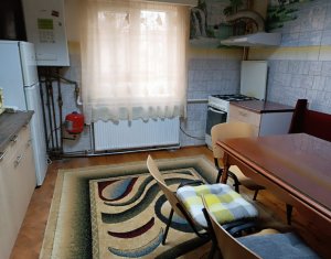 Appartement 3 chambres à vendre dans Cluj-napoca, zone Intre Lacuri