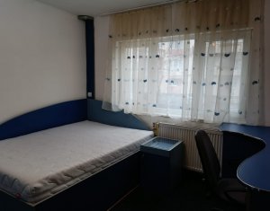 Appartement 3 chambres à vendre dans Cluj-napoca, zone Intre Lacuri