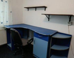 Appartement 3 chambres à vendre dans Cluj-napoca, zone Intre Lacuri