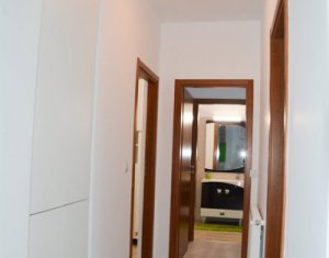 Appartement 3 chambres à louer dans Cluj-napoca, zone Centru