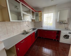 Appartement 3 chambres à louer dans Cluj-napoca, zone Manastur