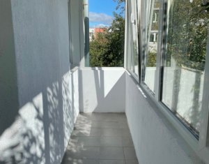 Appartement 3 chambres à louer dans Cluj-napoca, zone Manastur