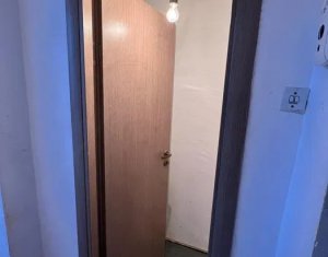 Appartement 4 chambres à vendre dans Cluj-napoca, zone Manastur