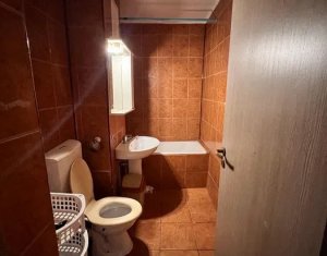 Appartement 4 chambres à vendre dans Cluj-napoca, zone Manastur