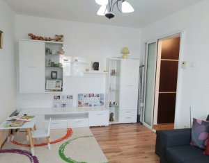 Appartement 4 chambres à vendre dans Cluj-napoca, zone Manastur