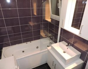 Appartement 3 chambres à vendre dans Cluj-napoca, zone Centru