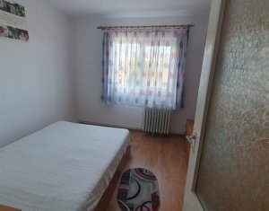 Lakás 4 szobák eladó on Cluj-napoca, Zóna Manastur