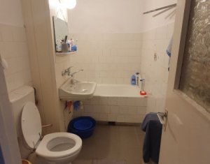 Lakás 4 szobák eladó on Cluj-napoca, Zóna Manastur