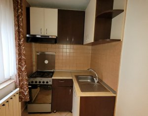 Studio à louer dans Cluj-napoca, zone Zorilor