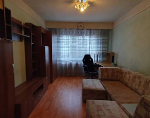 Appartement 4 chambres à vendre dans Cluj-napoca, zone Manastur
