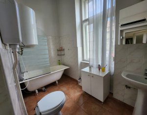 Appartement 4 chambres à vendre dans Cluj-napoca, zone Centru