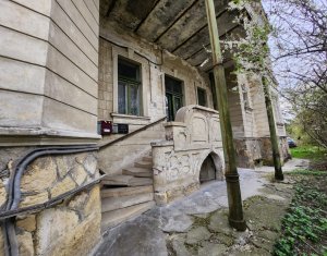 Appartement 4 chambres à vendre dans Cluj-napoca, zone Centru