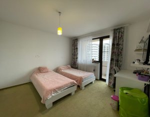 Appartement 3 chambres à vendre dans Cluj-napoca, zone Bulgaria