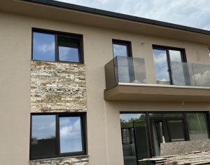 Maison 5 chambres à vendre dans Chinteni