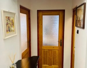 Appartement 3 chambres à vendre dans Cluj-napoca, zone Marasti