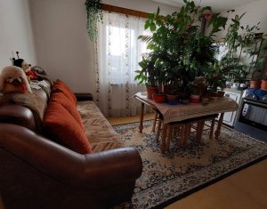 Appartement 4 chambres à vendre dans Cluj-napoca, zone Manastur