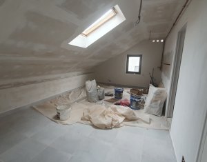 , 58m2 dans Floresti