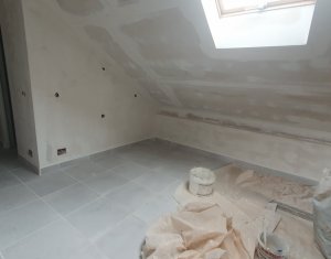 Appartement 3 chambres à vendre dans Floresti