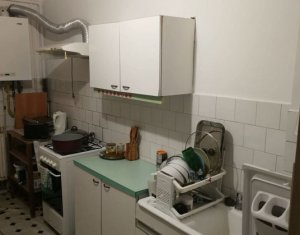 Appartement 4 chambres à vendre dans Cluj-napoca, zone Marasti
