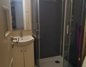 Appartement 4 chambres à vendre dans Cluj-napoca, zone Manastur