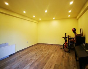 Maison 10 chambres à louer dans Turda, zone Centru