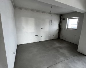 Appartement 3 chambres à vendre dans Floresti
