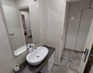 Appartement 3 chambres à vendre dans Cluj-napoca, zone Intre Lacuri