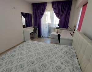 Appartement 3 chambres à vendre dans Cluj-napoca, zone Intre Lacuri