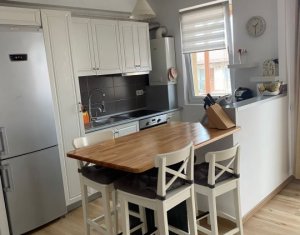 Appartement 3 chambres à vendre dans Floresti