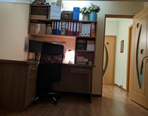 Appartement 3 chambres à vendre dans Cluj-napoca, zone Manastur