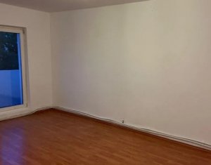Appartement 4 chambres à vendre dans Cluj-napoca, zone Marasti