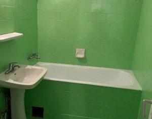 Appartement 4 chambres à vendre dans Cluj-napoca, zone Marasti
