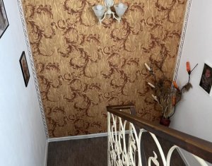 Maison 4 chambres à vendre dans Salistea Noua, zone Centru