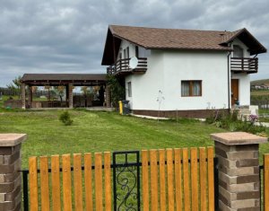 Maison 4 chambres à vendre dans Salistea Noua, zone Centru