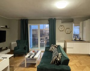 , 80m2 dans Floresti