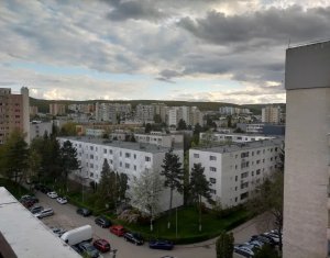 Lakás 4 szobák eladó on Cluj-napoca, Zóna Manastur