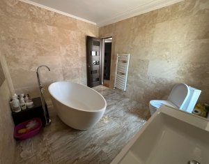 Maison 4 chambres à vendre dans Cluj-napoca