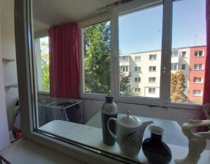 Appartement 4 chambres à vendre dans Cluj-napoca, zone Manastur