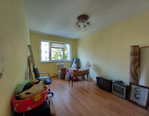 Appartement 4 chambres à vendre dans Cluj-napoca, zone Manastur