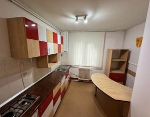 Appartement 3 chambres à vendre dans Cluj-napoca, zone Manastur